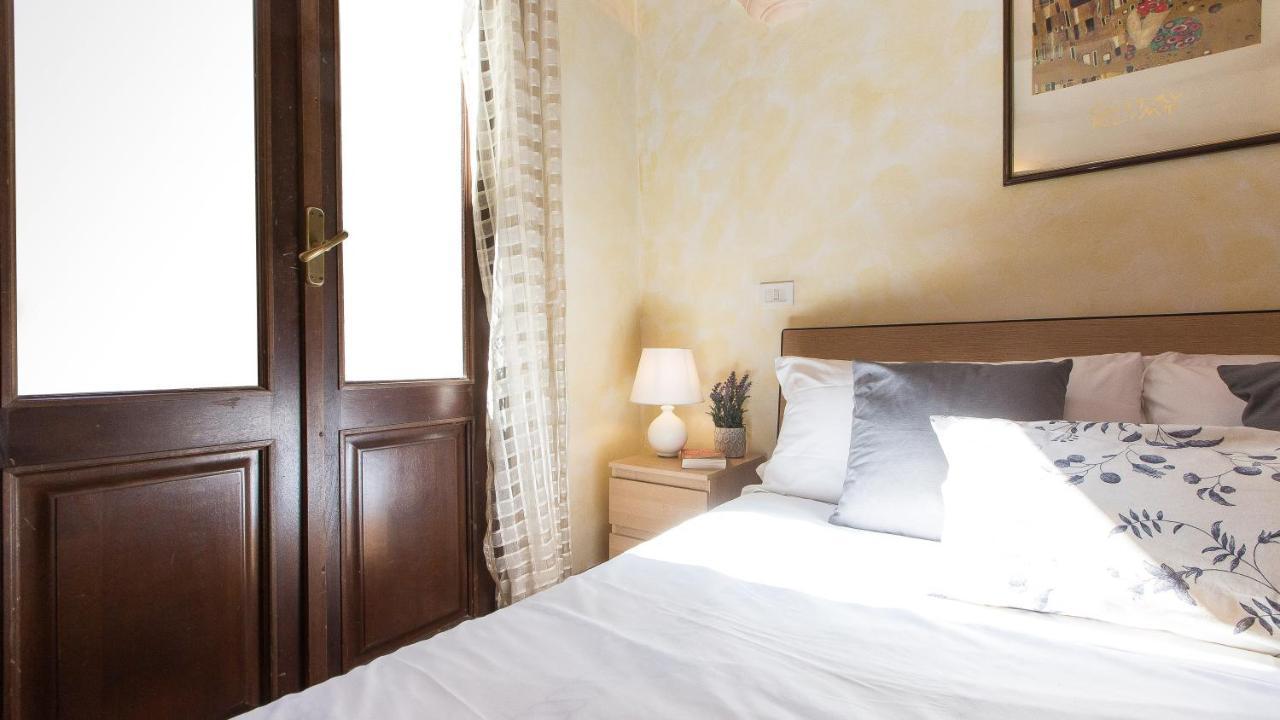 Rental In Rome Luce Apartment ภายนอก รูปภาพ